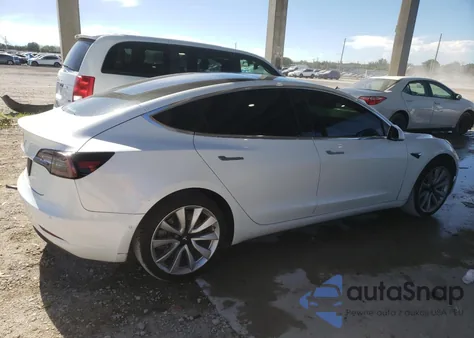 2019 Tesla Model 3 из США, поврежденный, VIN 5YJ3E1EA9KF466388
